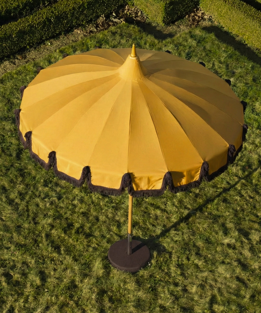 Garden-Umbrella-saffron-yellow-–-with-brown-fringe-6 Garden Umbrella saffron yellow – with brown fringe-6