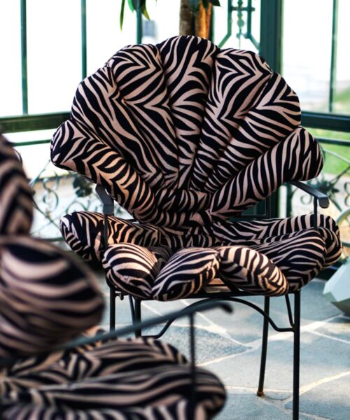Shell Cushion Zebra-2