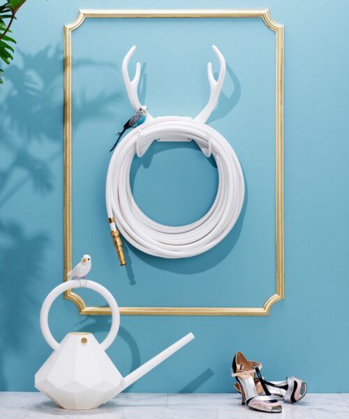 Reindeer White hose holder-2