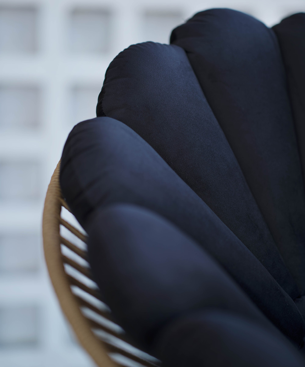 Shell-Cushion-Black-3 Shell Cushion Black-3