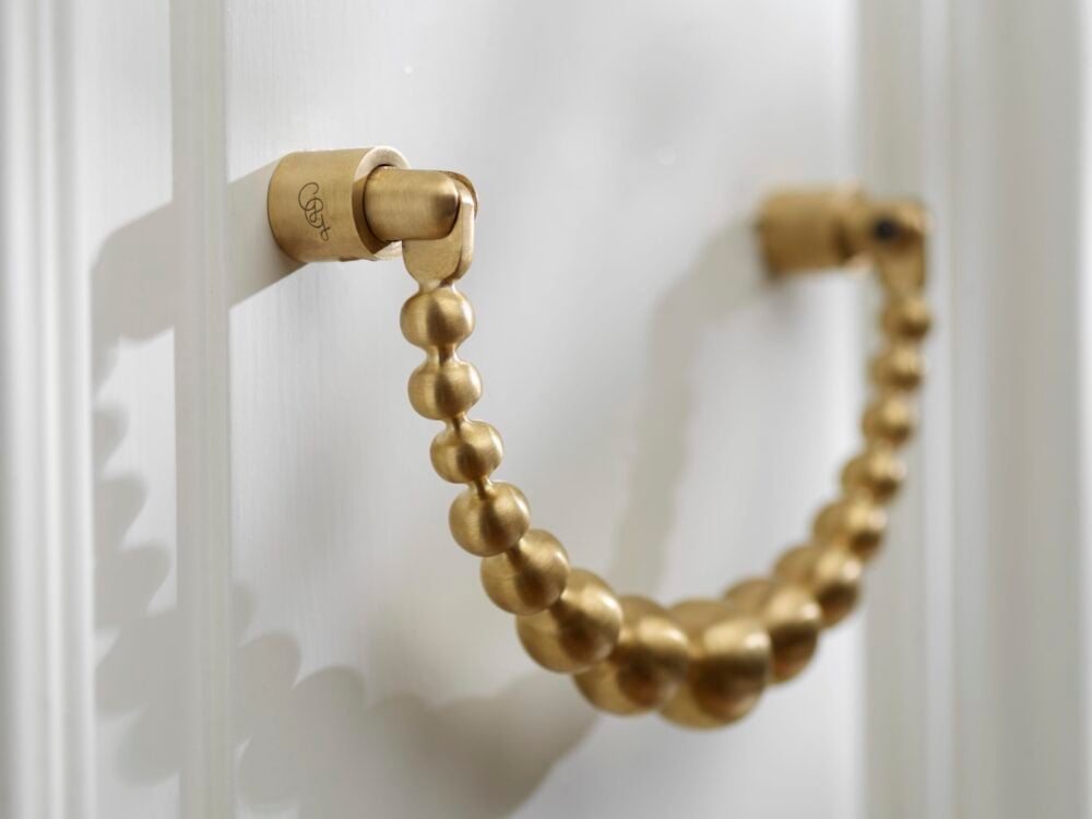 Pearl Ribbon Door Knocker Brushed Brass-3