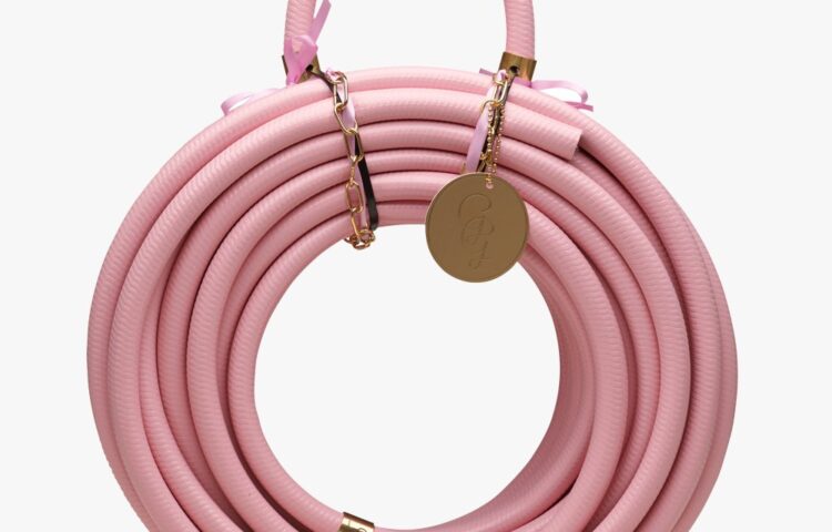 Rusty Rose Garden Hose-1