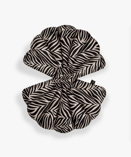 Shell Cushion Zebra-1