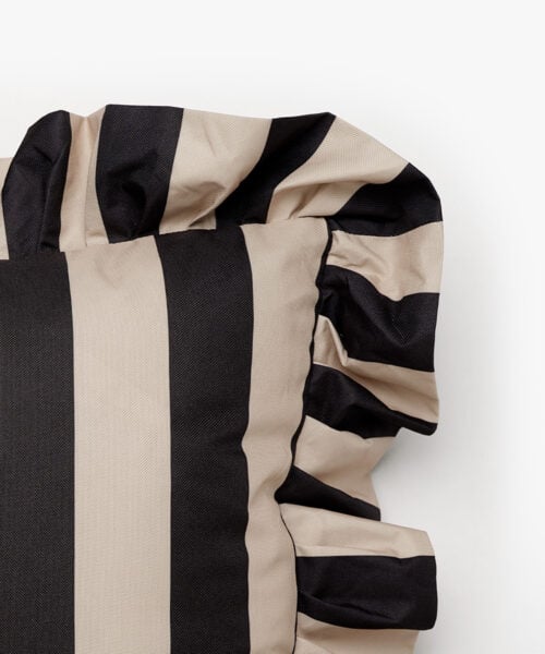 Outdoor Pillow Ruffle Black/Beige-2