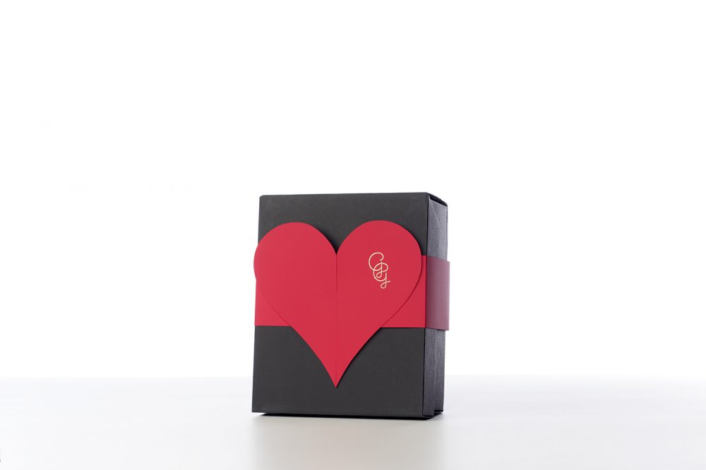 Valentine gift bird feeder